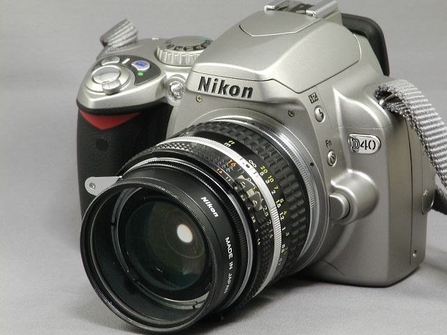 シルバーのD40っていいですね！』 ニコン D40 レンズキット のクチコミ