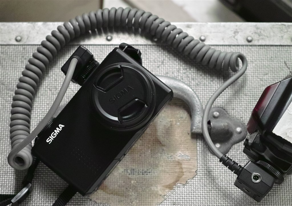 フラッシュ用延長ケーブルを使用している方いますか？』 シグマ SIGMA