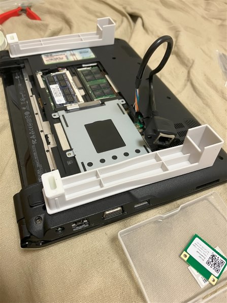 ASUS UL20A UL20A-2X044V 価格比較 - 価格.com