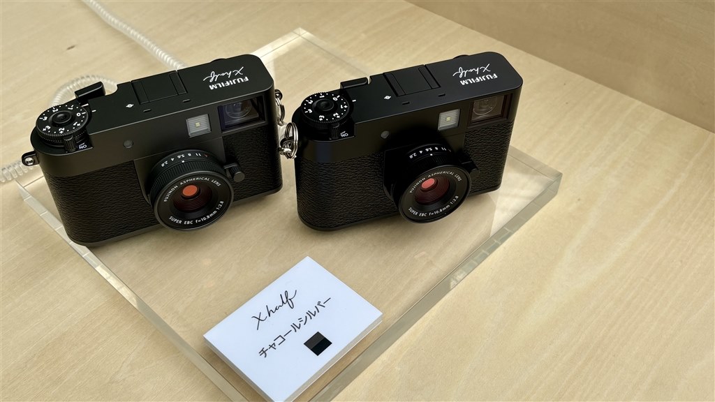 ボディの質感は、ブラックが良かった♪』 富士フイルム FUJIFILM X-HF1