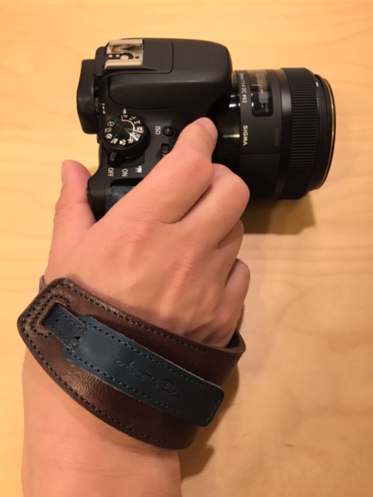 ハンドストラップ、やっと見つけました。』 CANON EOS Kiss X7 ダブル
