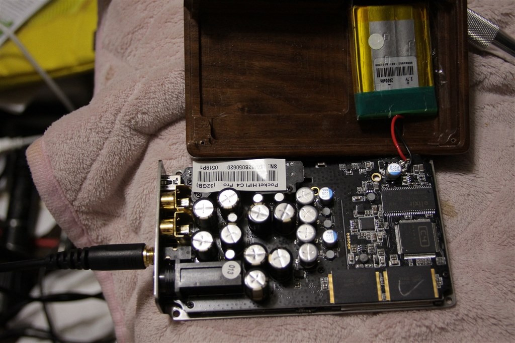 Colorfly C4のバッテリーと内部の写真を探しています』 クチコミ掲示板