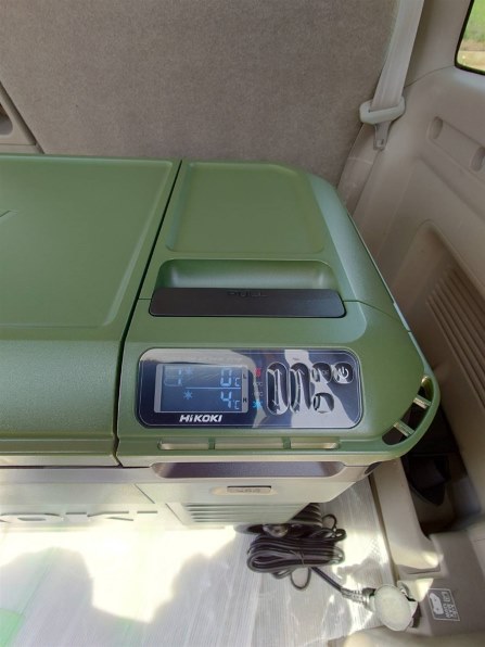 HiKOKI コードレス冷温庫 UL18DB(WM) [アグレッシブグリーン] 価格比較