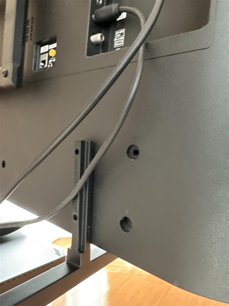 本体の台座（スタンド）のネジ』 パナソニック VIERA TH-65JX750 [65