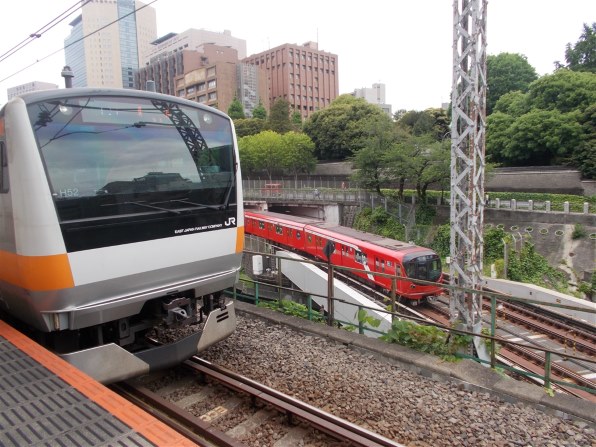 ニコン COOLPIX A10 [レッド] 価格比較 - 価格.com