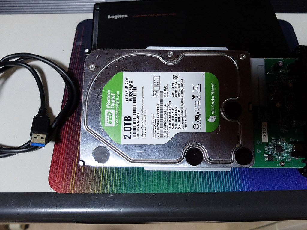 分解出来た』 バッファロー CANVIO DESKTOP HD-TDA6U3-B [ブラック] の