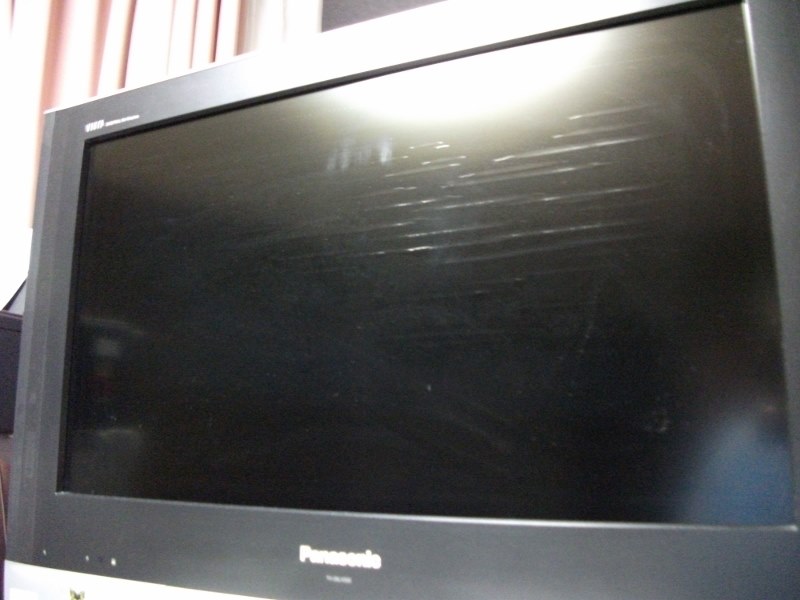 13年目にして液晶画面にシワ』 パナソニック TH-26LX500 [26インチ] の