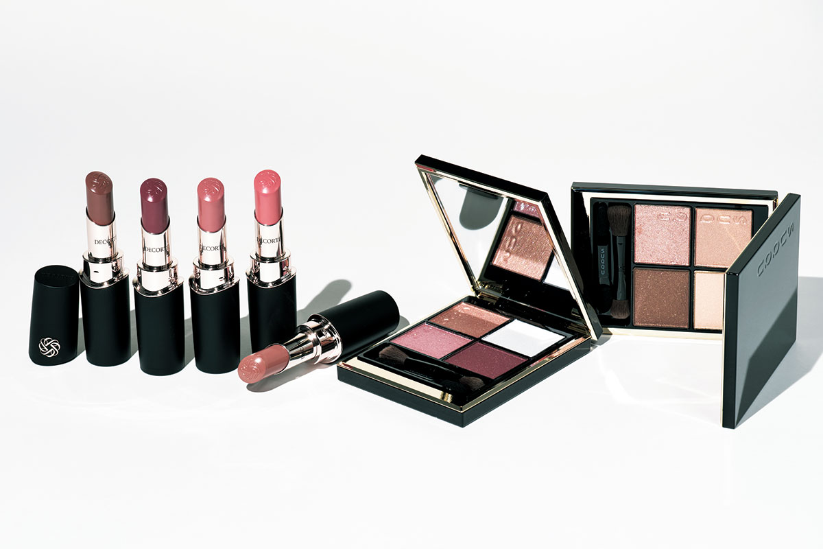 プチプラも、デパコスも…「読者の間でやたらと人気が集中したコスメ