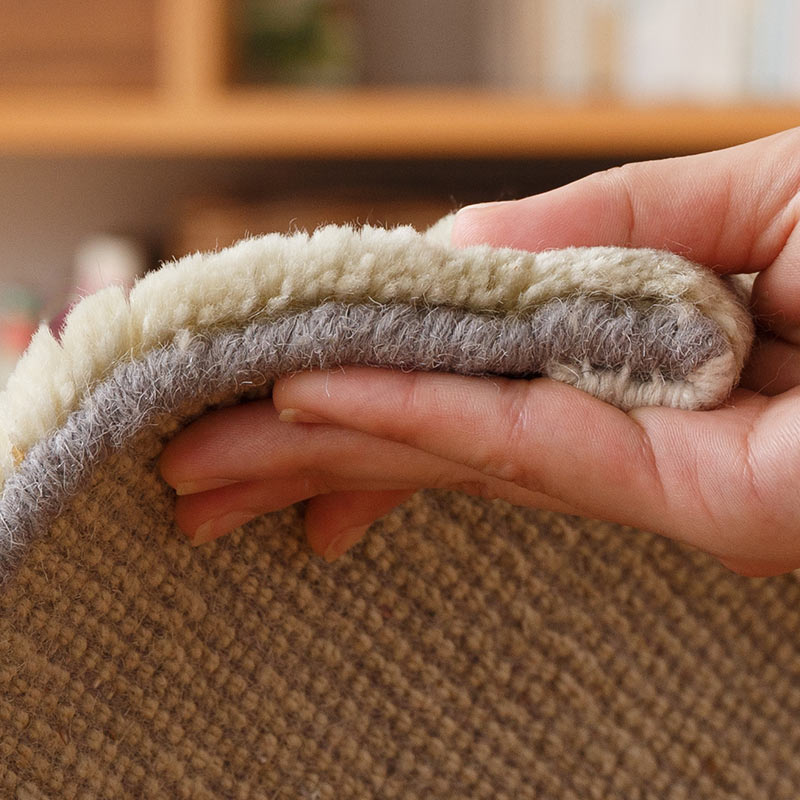 ウールの手織り絨毯 [ ハグみじゅうたん ] ておりPremium / HR4031