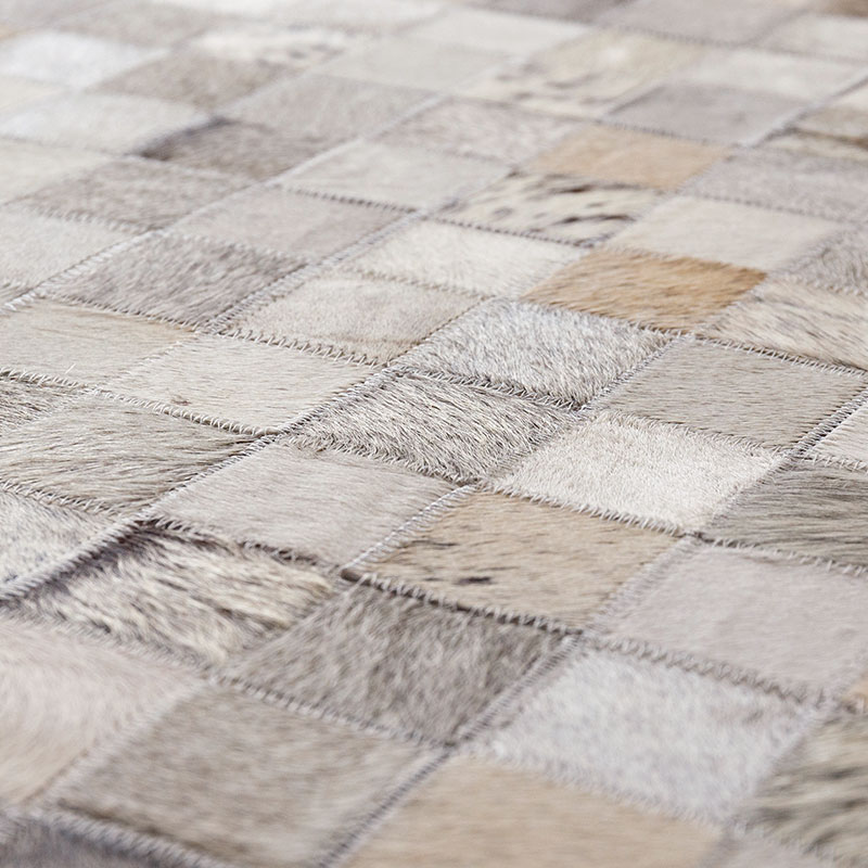 上質カウレザー] パッチワークのカウハイドラグ グレー マット