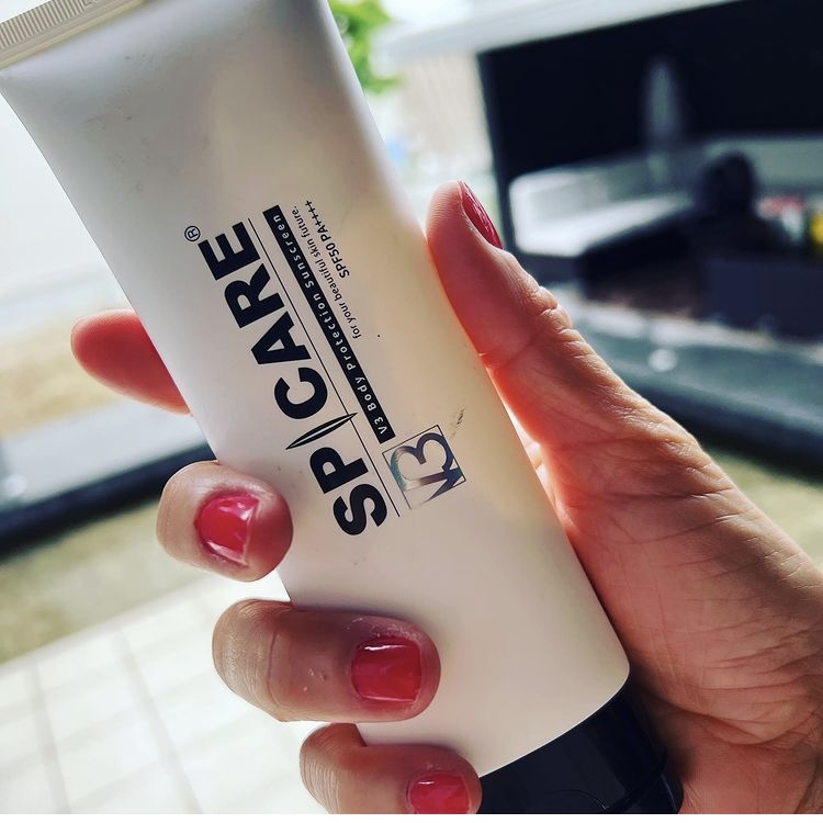 世界初処方！！最強のボディ用日焼け止めが【SPICARE・V3シリーズ