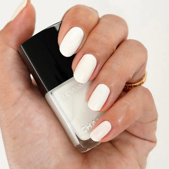 CHANEL - LE VERNIS Nail Polish (Retired Shades) – Be in the Pink