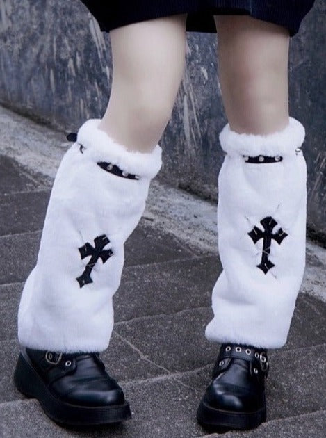 クロススタッズベルトエコファーサブカルレッグウォーマー – Belchic