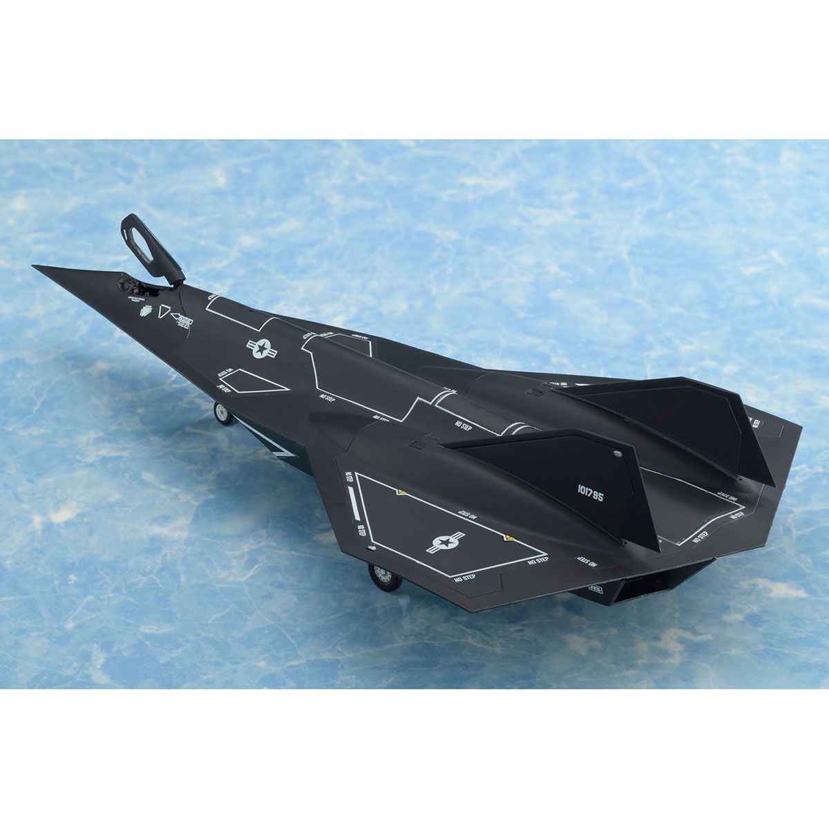 トップガンマーヴェリック』 1/72スケール ダークスター プラスチック