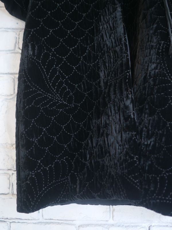 TOWAVASE トワヴァーズ ベロアキルトローブ （24-0011A）