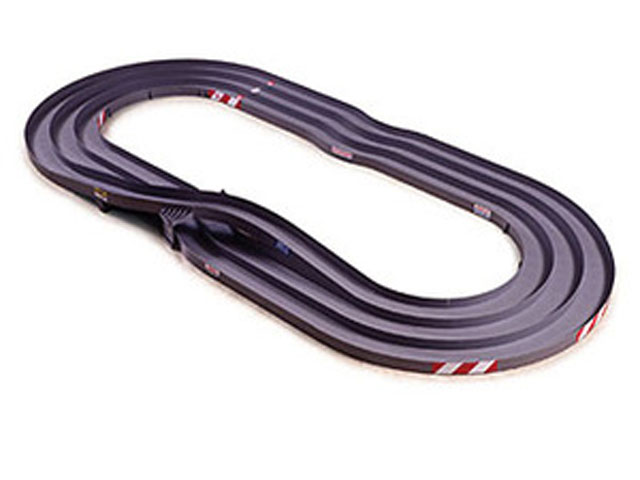 ミニ四駆コース | ビーエッチ株式会社