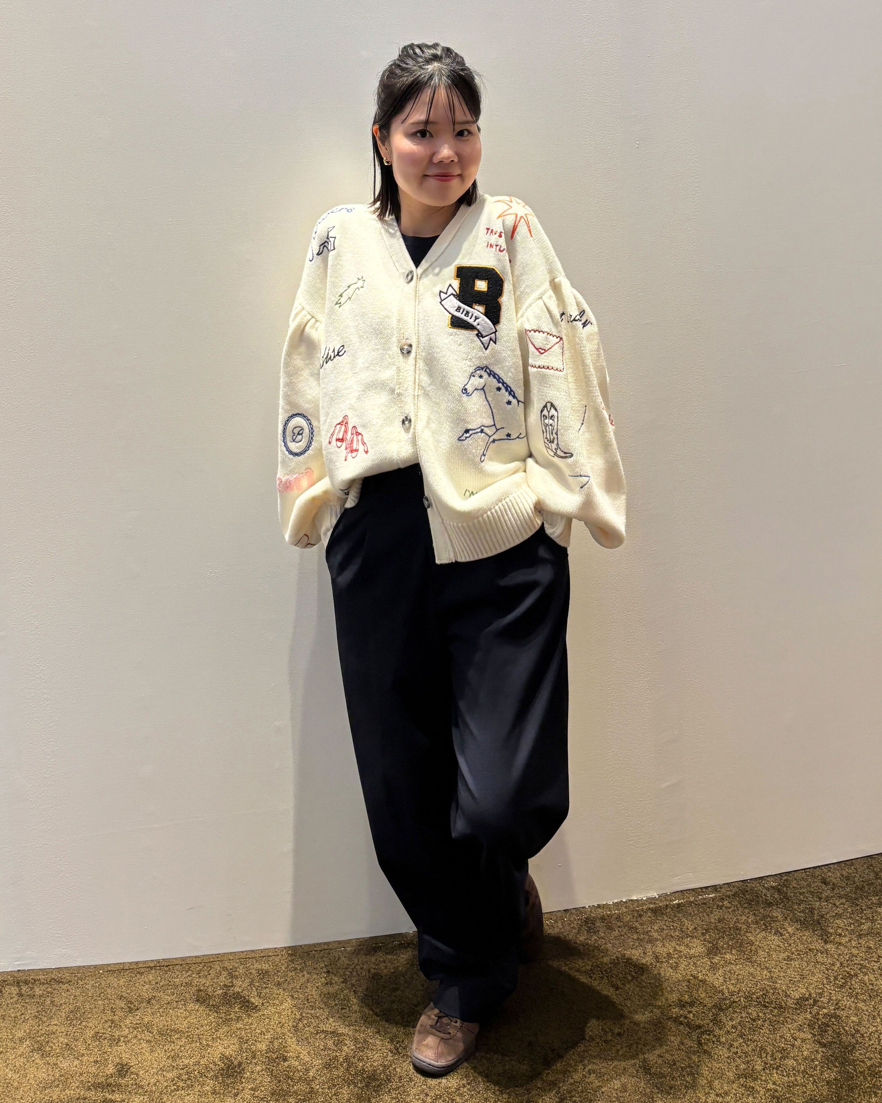 B. UNIVERSE CARDIGAN/159cm/着用サイズF｜Bibiy.