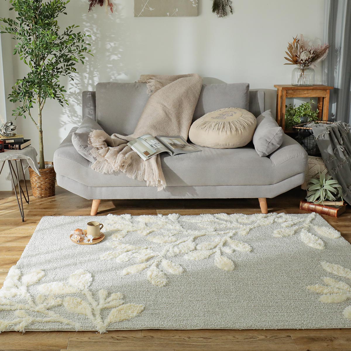 一枚で様々な手触りを楽しめる日本製ラグ 『ロマーノ』- ラグ