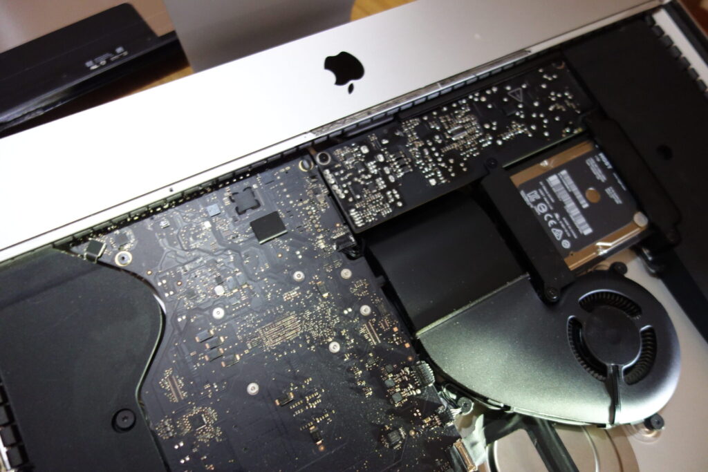 iMac 2017復活】SSD換装で静か＆爆速マシンに！