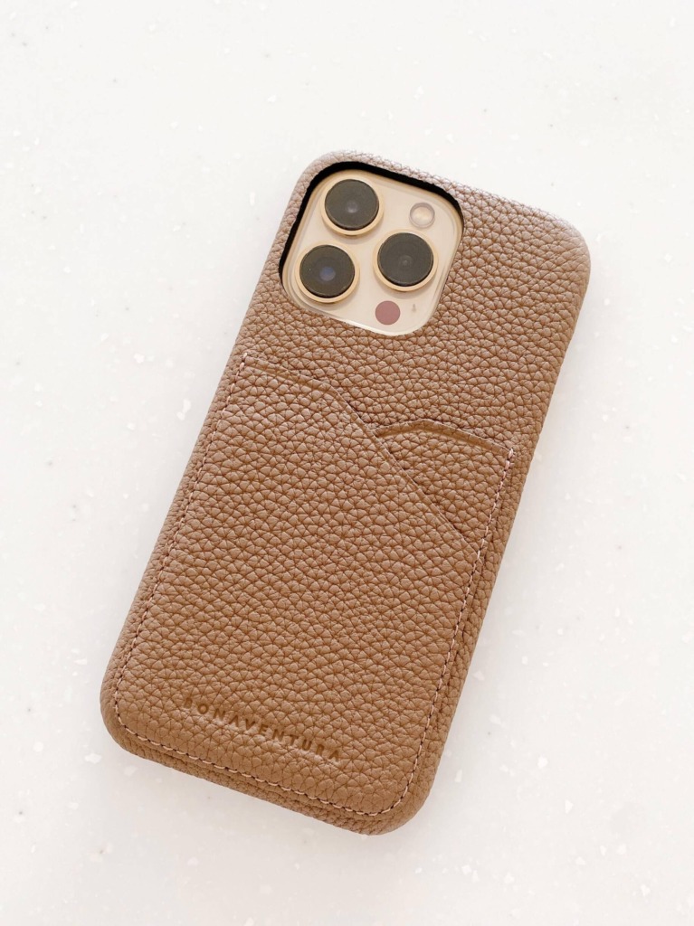 ボナベンチュラの(iPhone 13 Pro) バックカバーケース シュリンク