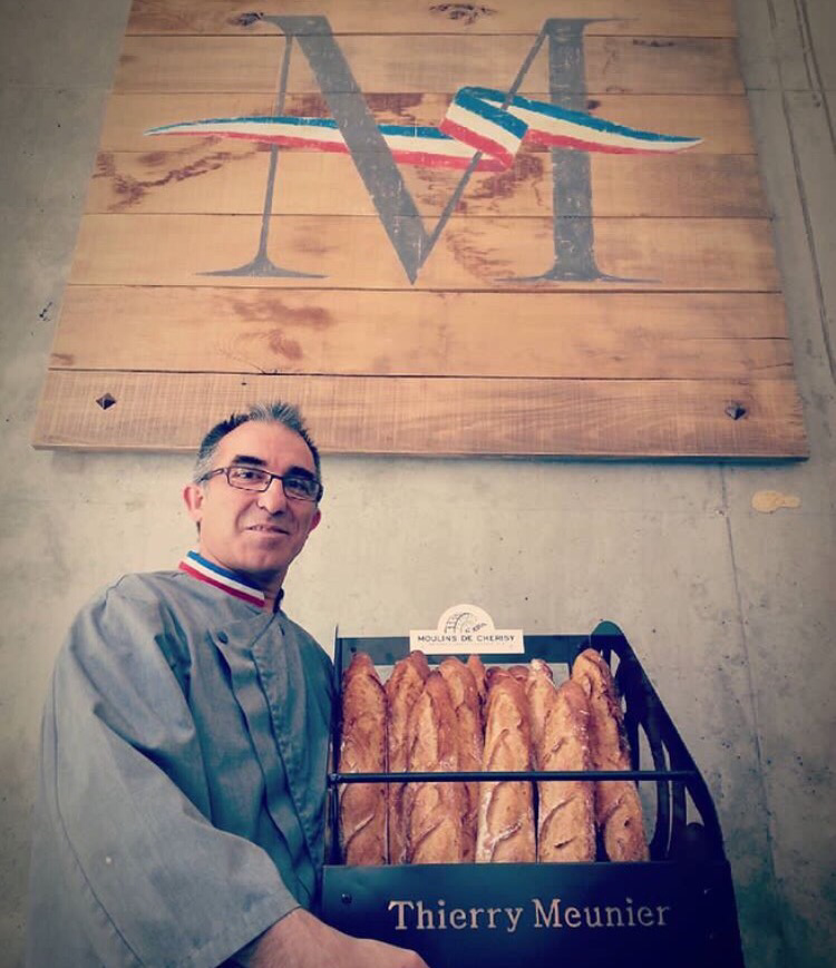 パリ2区】MOF ティエリ・ムニエール氏の実力派オーガ二ックパン屋 Chez