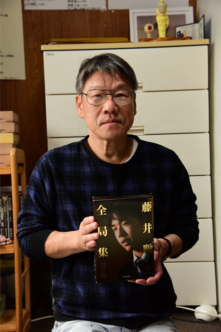 藤井六段に「藤井聡太全局集 愛蔵版」の見本を届ける旅｜将棋情報局