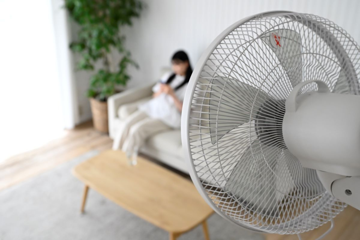 商品情報_壁掛け扇風機 | 山善の商品情報サイト | YAMAZEN BOOK