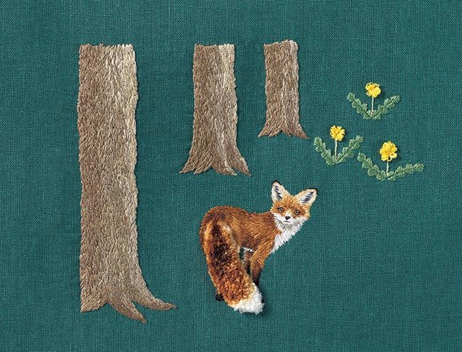 きつねの毛並みもリアルに表現。MOE10月号が「絵本のような刺繍」を