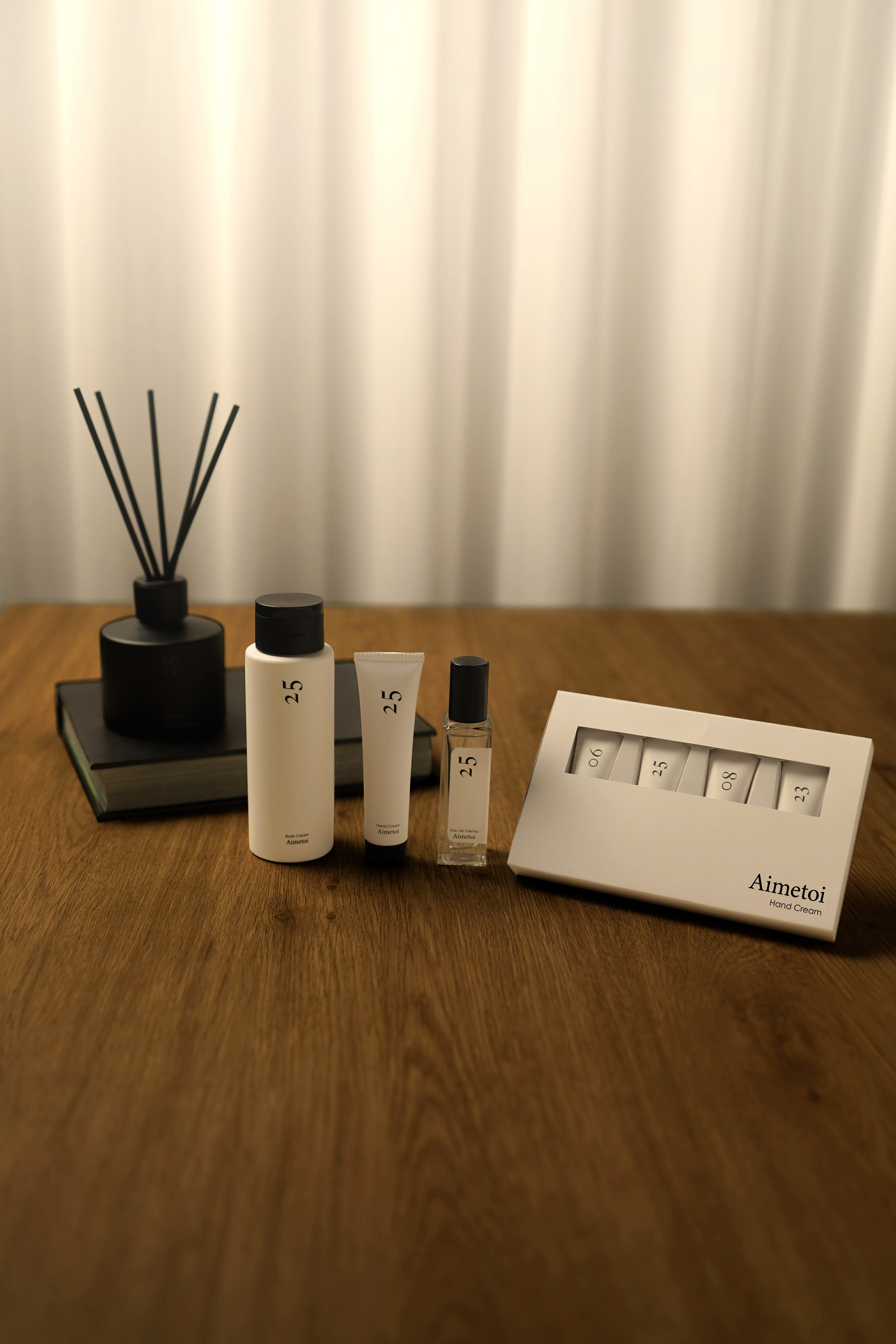 藤ヶ谷太輔プロデュース「Aimetoi」新作登場。香りを楽しむムービー