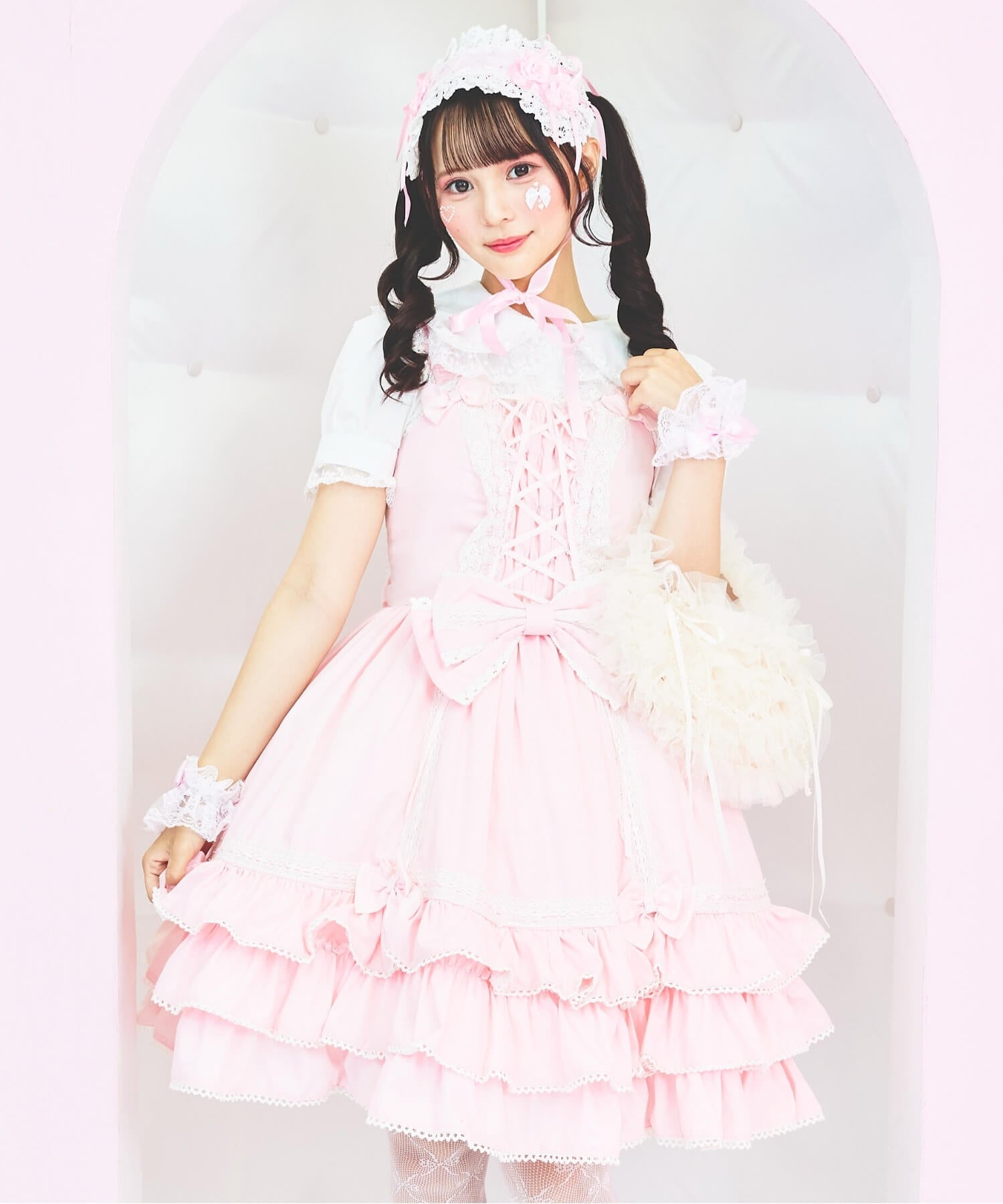 レースアップのリボンフリルジャンパースカート | BODYLINE & LunaBelle