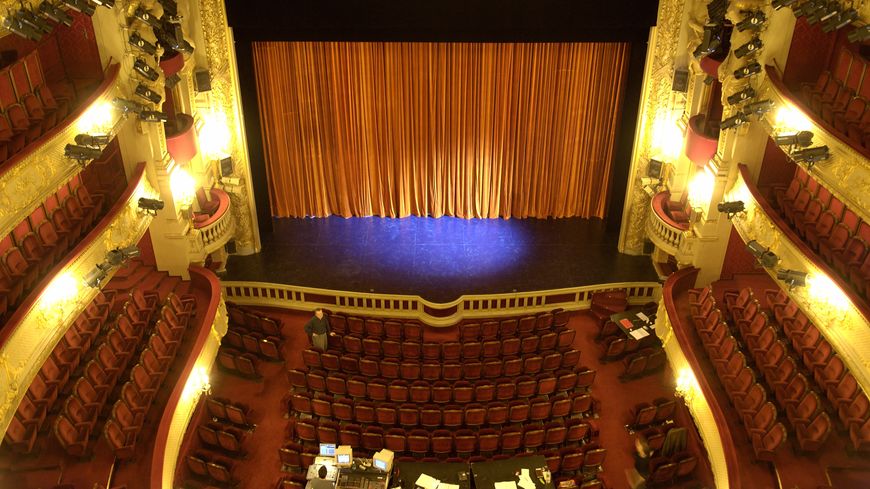 17世紀文学における演劇 日本の事情とフランスの状況 – LA BOHEME