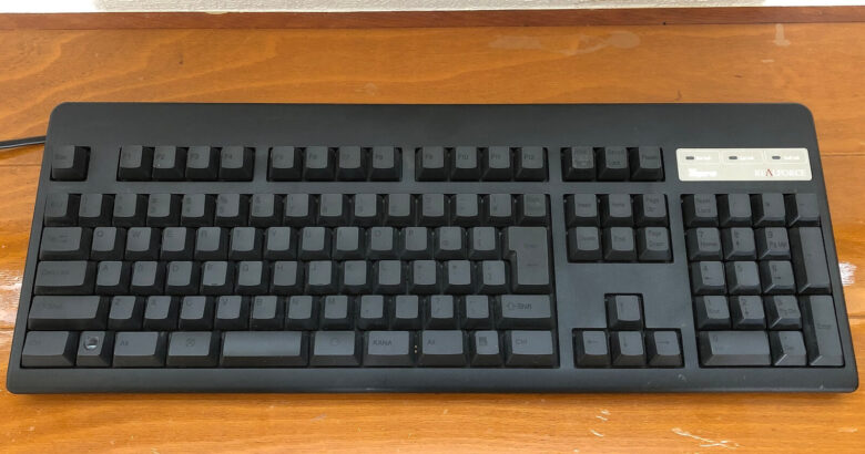 東プレの高級キーボード『REALFORCE』を分解・掃除して驚くほどキレイ