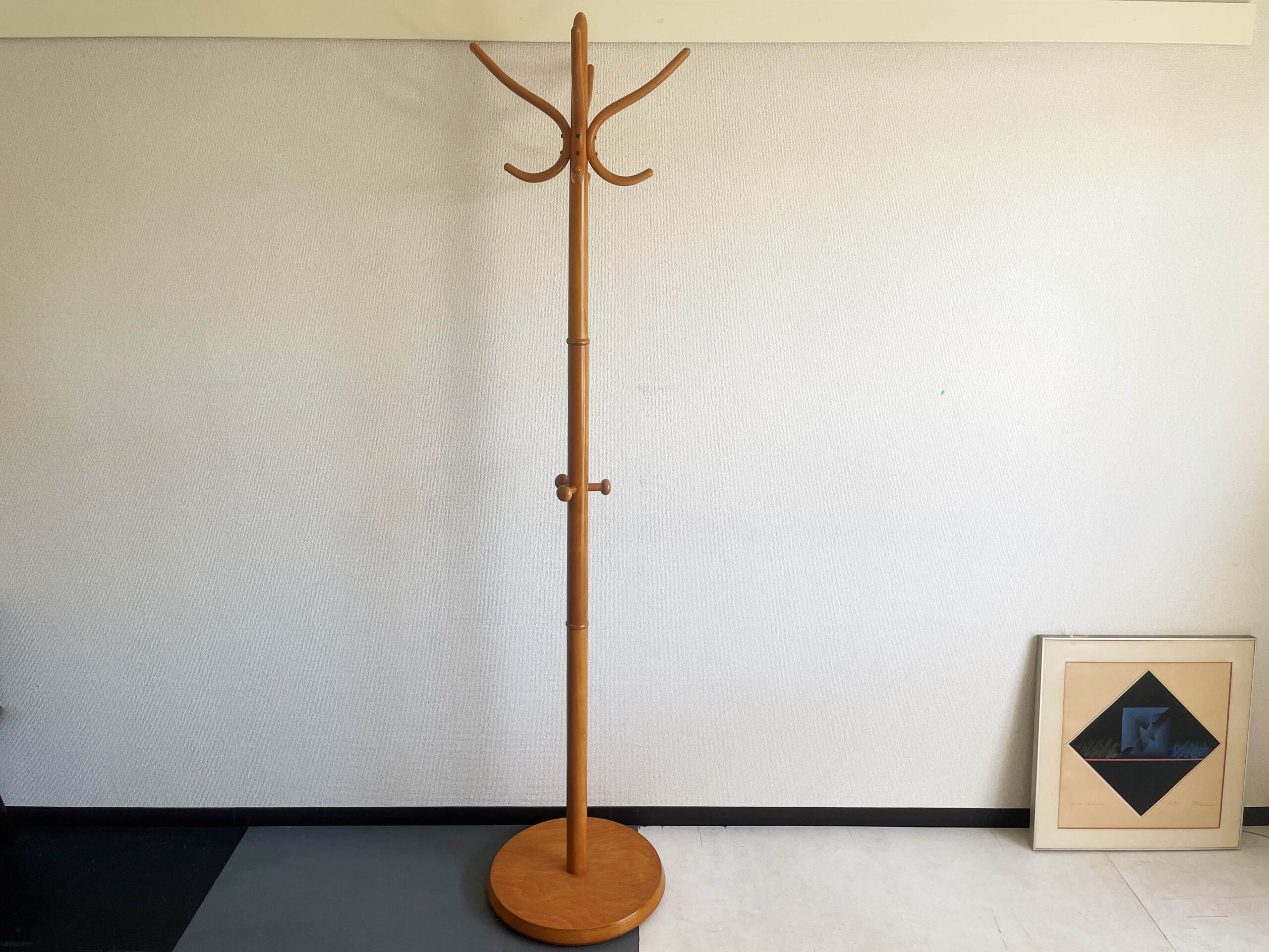 No.7274-5「曲木のコートハンガー：秋田木工」SOLD | ボルトナット