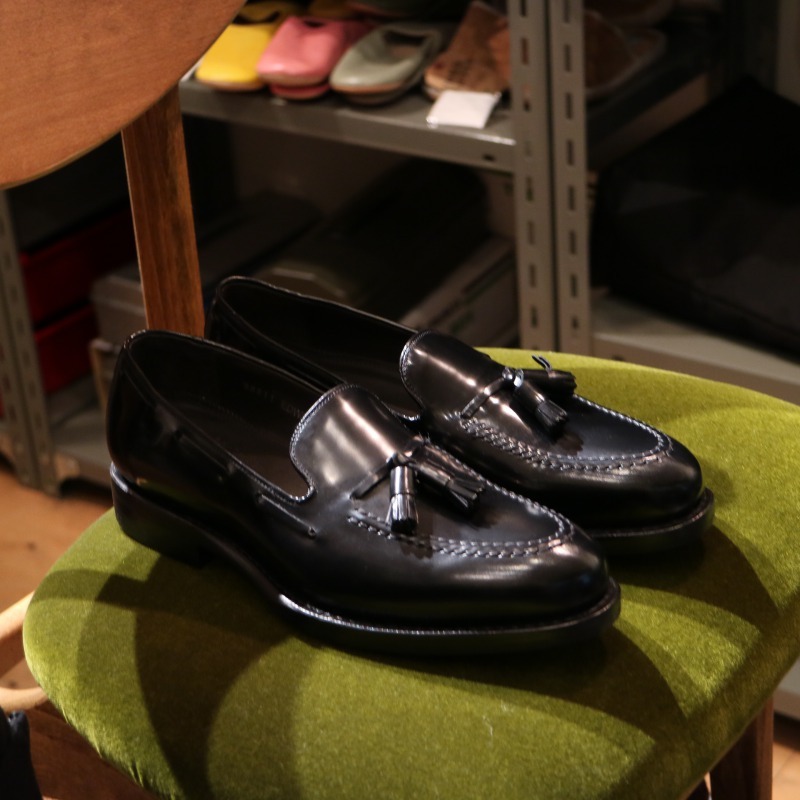 JALAN SRIWIJAYA (ジャランスリワヤ）/ タッセルローファーのご紹介