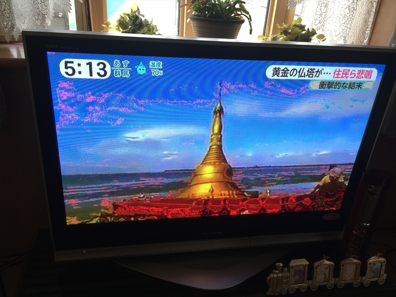 パナソニック プラズマテレビ故障 TH-42PX70 画面が赤い点々がいっぱい