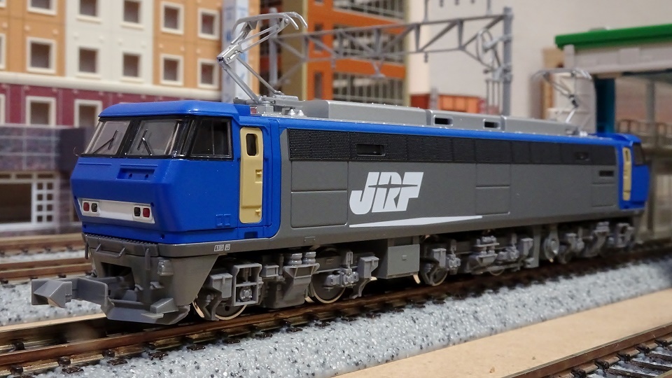 KATO EF200 登場時塗装と新塗装 - ビスタ模型鉄道（エヌゲージ日記）