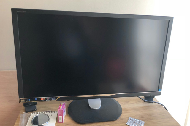 モニター】Philips 『328P6VUBREB/11』 レビューチェック | ヲチモノ