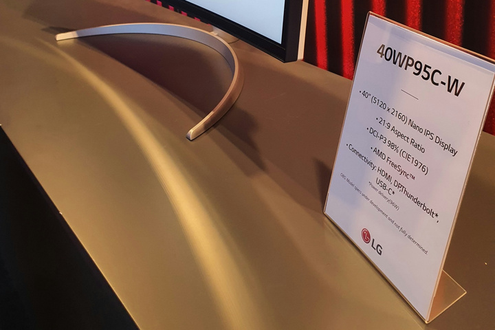 LG、ようやく発売されそうなThunderbolt 4搭載の39.7インチ NanoIPS