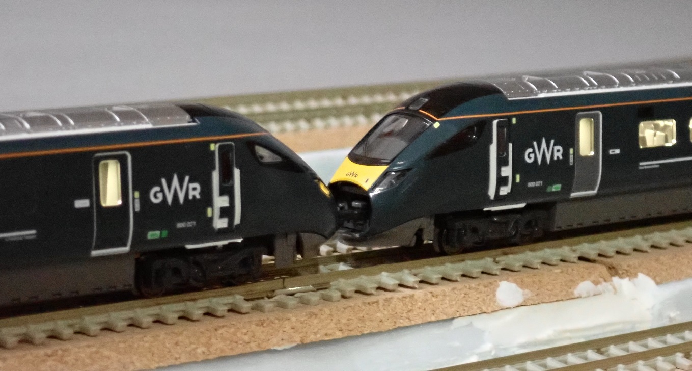 KATO Hitachi Class 800/0 GWR 入線 | 川崎駅 レイアウト製作日誌