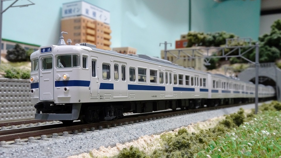 見事な出来栄え！KATO 415系 (常磐線・新色) 入線 - ビスタ模型鉄道