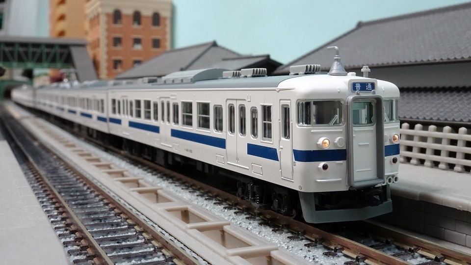 見事な出来栄え！KATO 415系 (常磐線・新色) 入線 - ビスタ模型鉄道