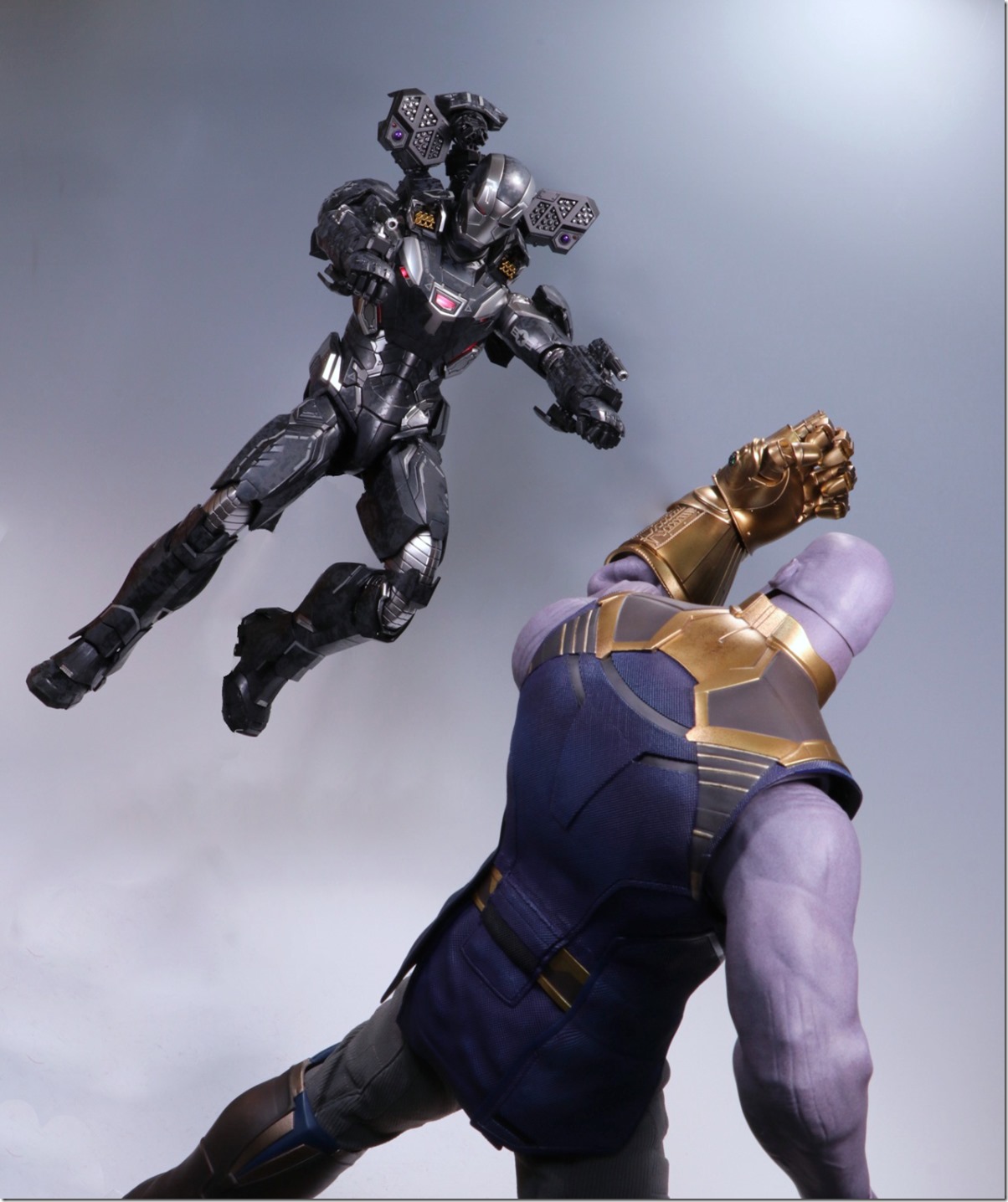 ホットトイズ アベンジャーズ/インフィニティウォー ウォーマシン