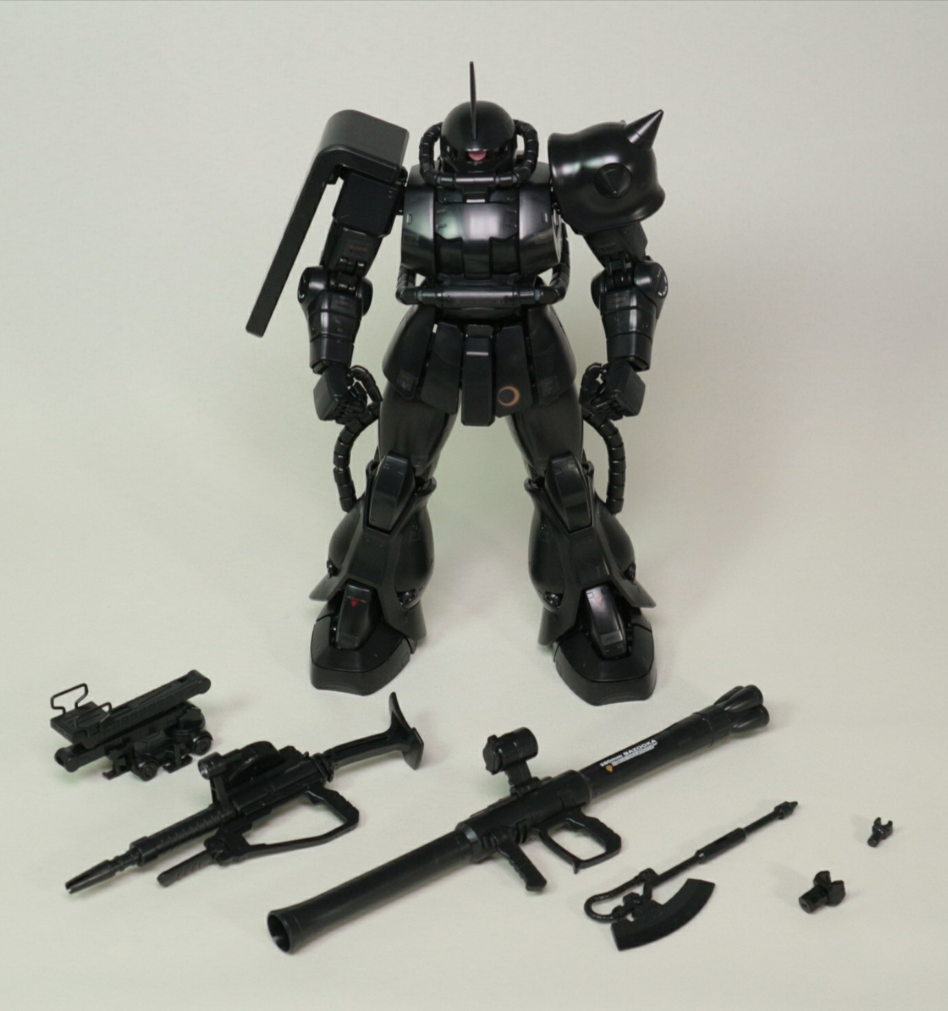ジオン公国軍 指揮官用モビルスーツ MG 1/100 MS-06LS LUNA SEA専用