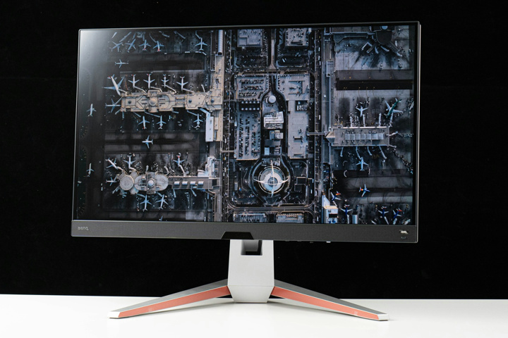 BenQ 『EX3210U』 レビューチェック ～性能・機能とも充実している32