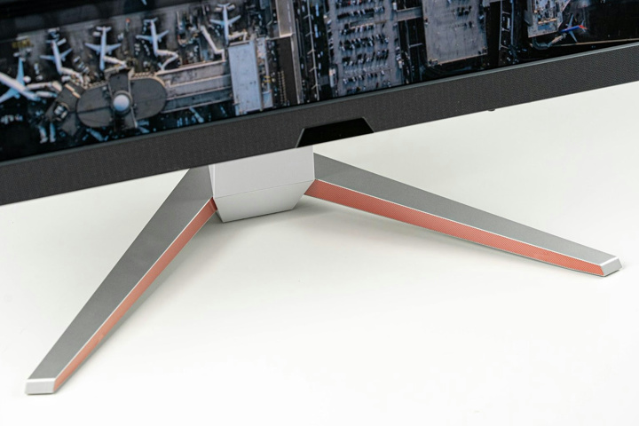 BenQ 『EX3210U』 レビューチェック ～性能・機能とも充実している32