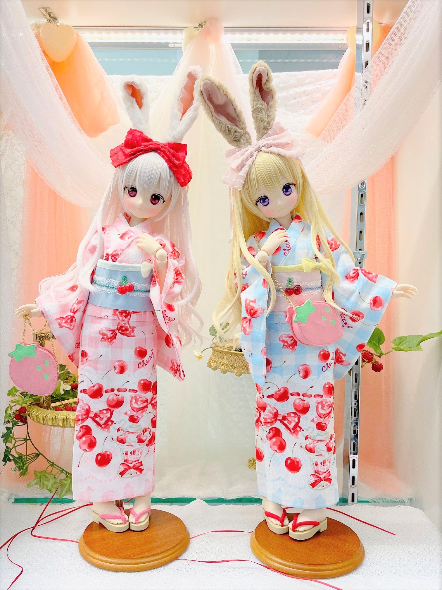stj × Iris Collect petit「うらら～Fluffy strawberry bunny