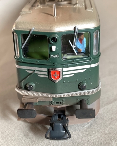 HAG HOゲージ SBB Ae6/6電気機関車 - 鉄道と模型趣味のブログ