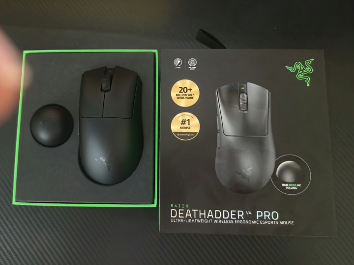 Razerのゲーミングマウス『DeathAdder V4 Pro』の分解レポート ～主要