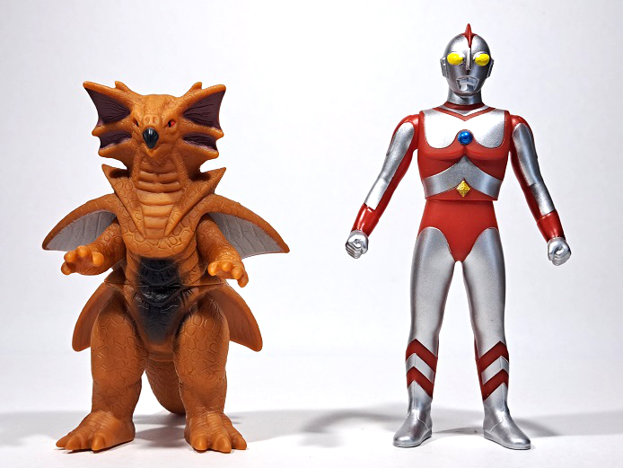 ウルトラマンアークの新作ソフビをフラゲ！（ノイズラー） - 大怪獣