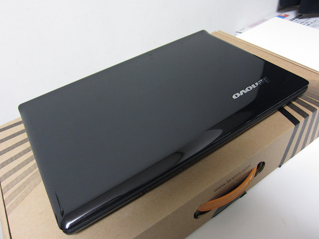 ノートPC 『Lenovo G570 4334CSJ』 レビュー ～外観～ | ヲチモノ